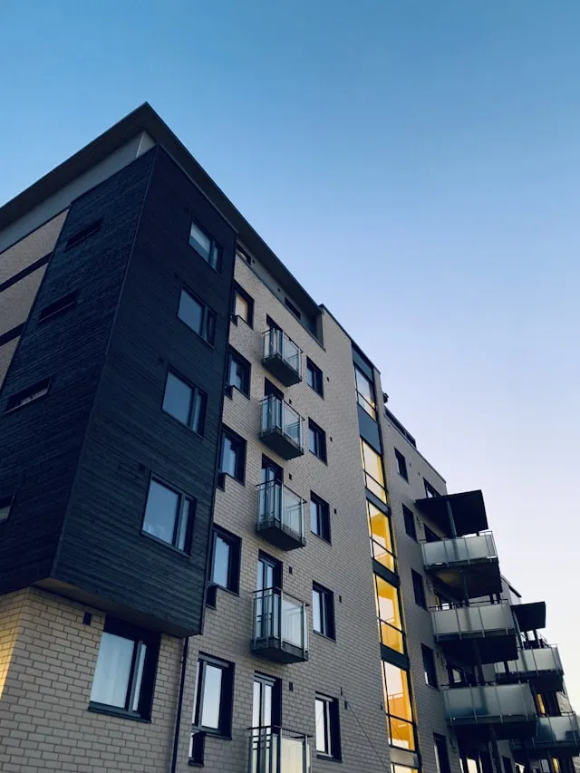 マンスリーマンション30室を運営